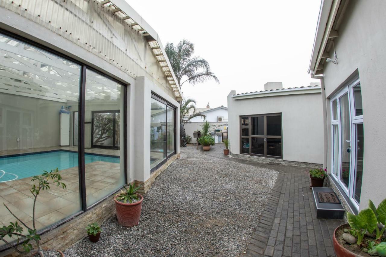 Meransha Self Catering Cc Walvis Bay Kültér fotó