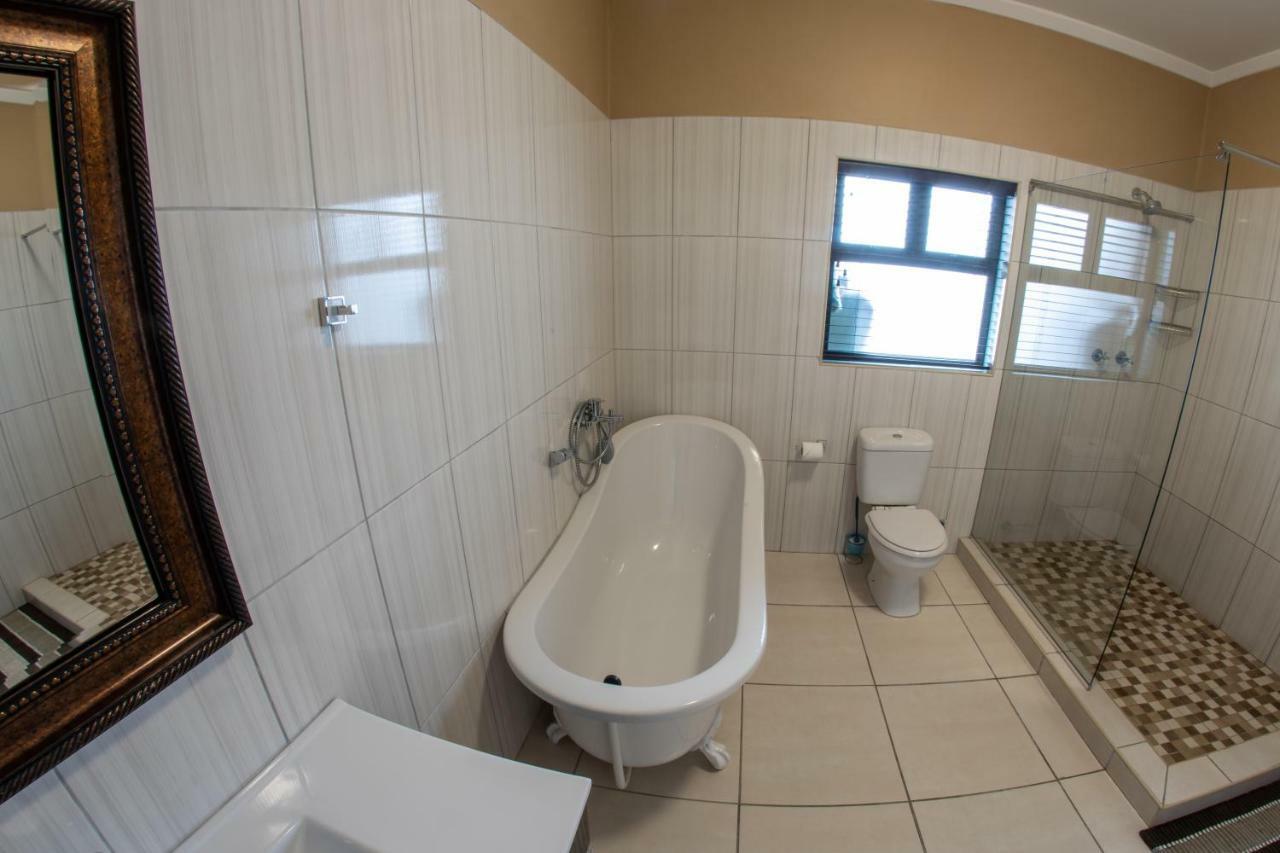 Meransha Self Catering Cc Walvis Bay Kültér fotó