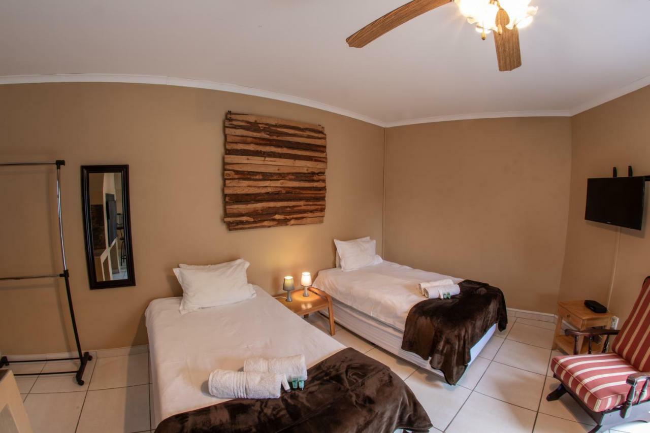 Meransha Self Catering Cc Walvis Bay Kültér fotó
