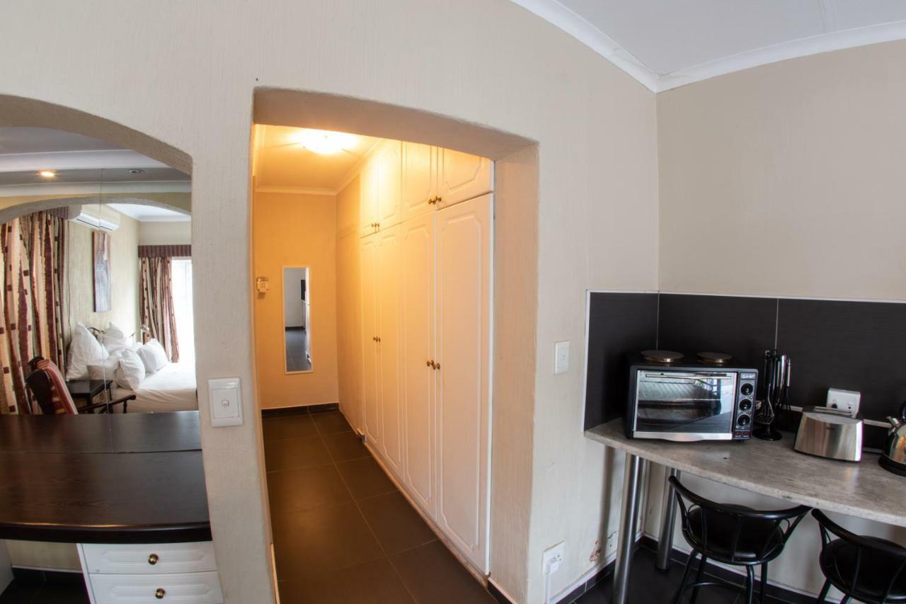 Meransha Self Catering Cc Walvis Bay Kültér fotó