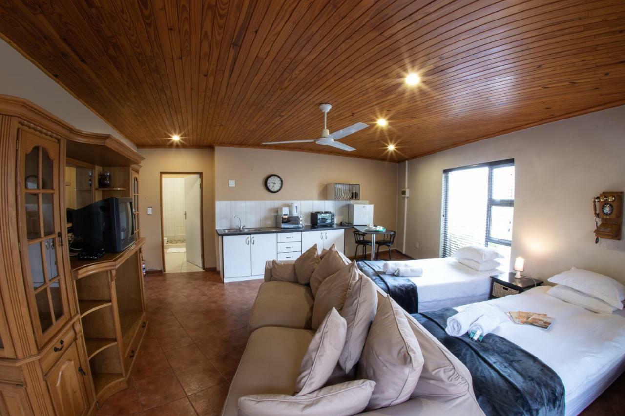 Meransha Self Catering Cc Walvis Bay Kültér fotó