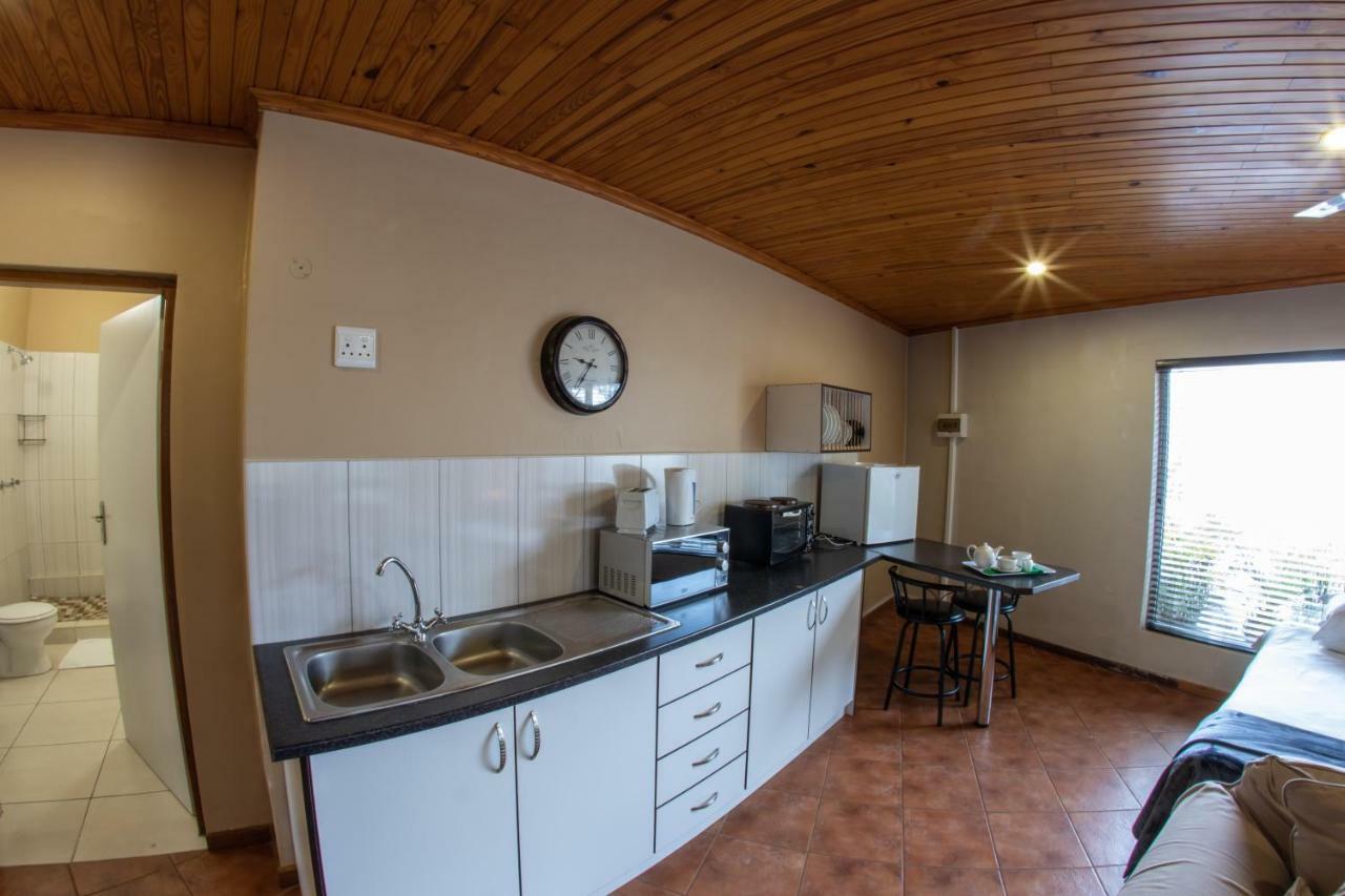 Meransha Self Catering Cc Walvis Bay Kültér fotó