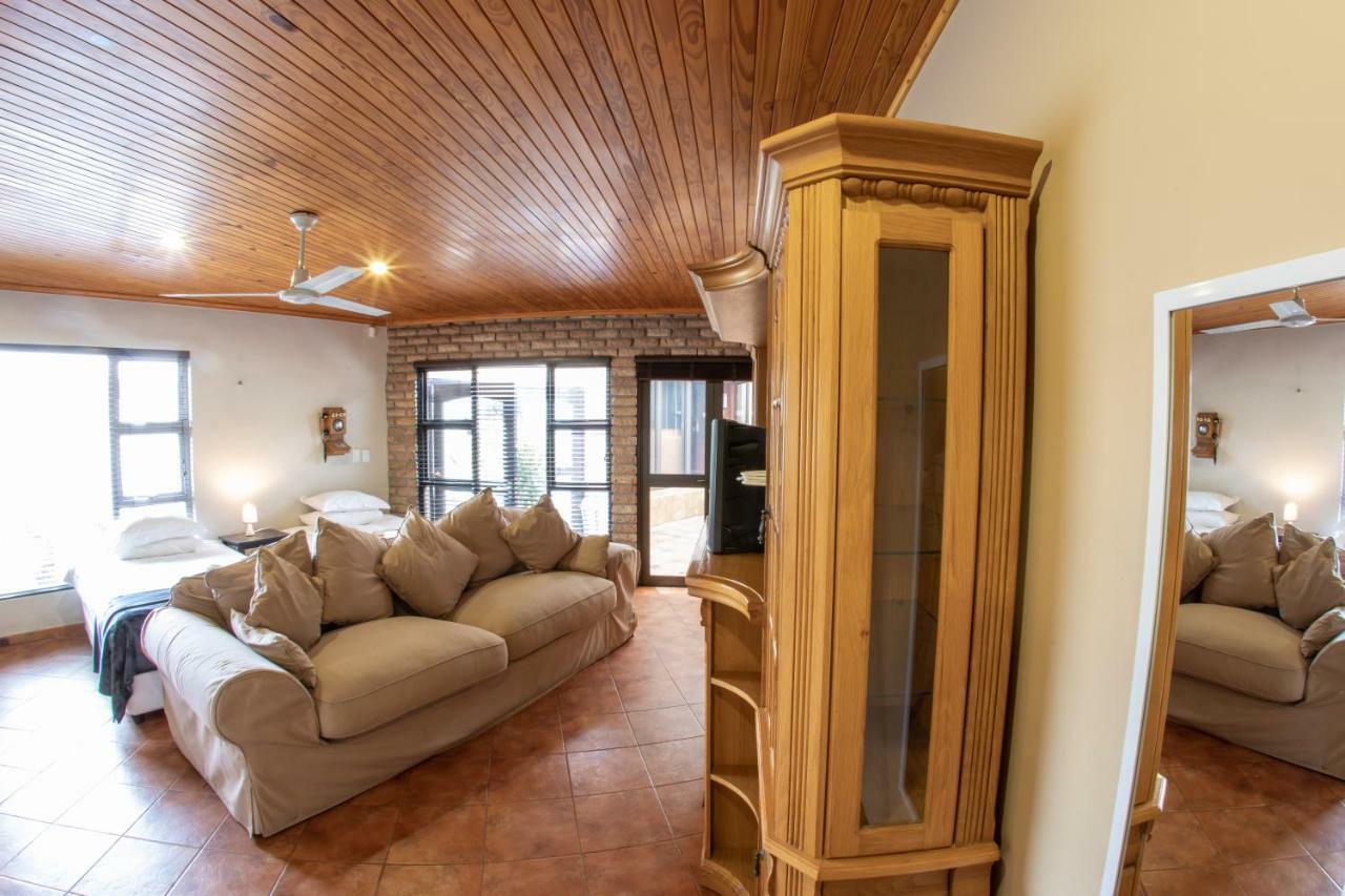 Meransha Self Catering Cc Walvis Bay Kültér fotó