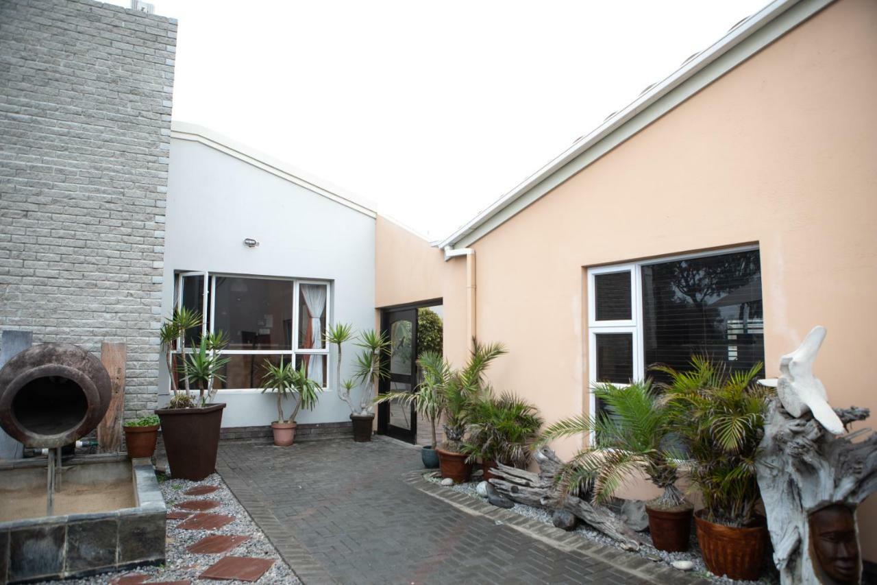 Meransha Self Catering Cc Walvis Bay Kültér fotó