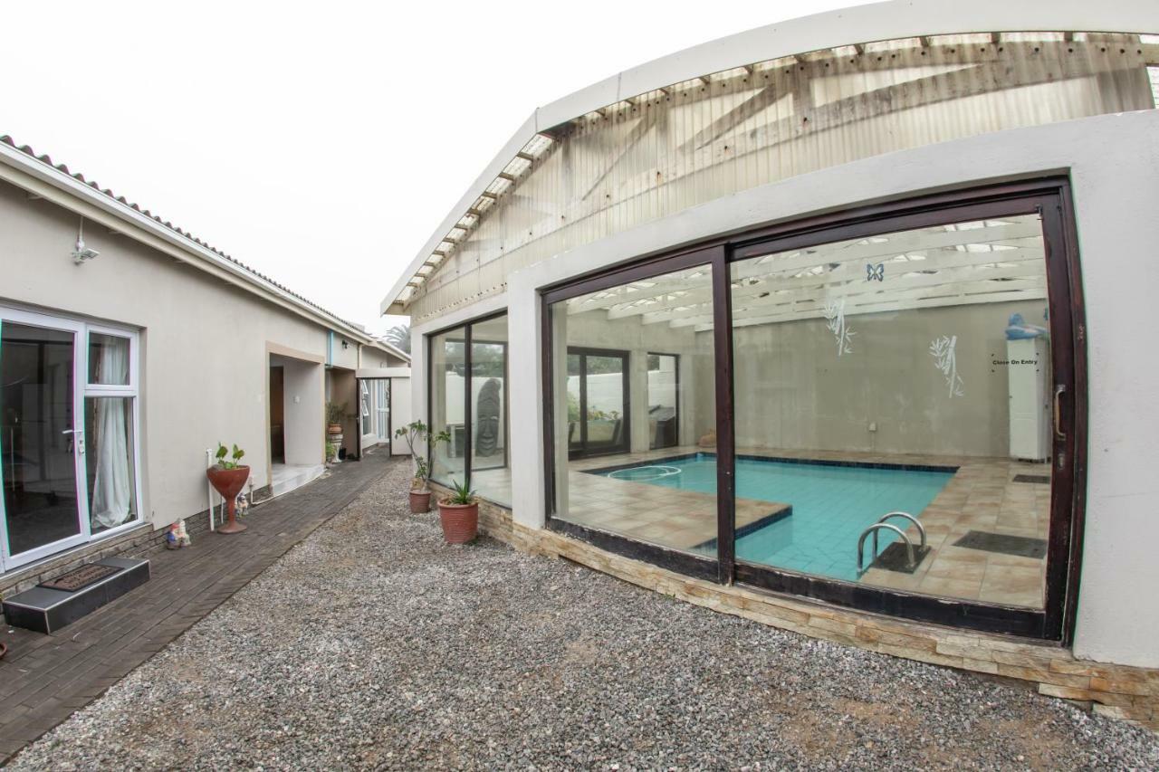 Meransha Self Catering Cc Walvis Bay Kültér fotó