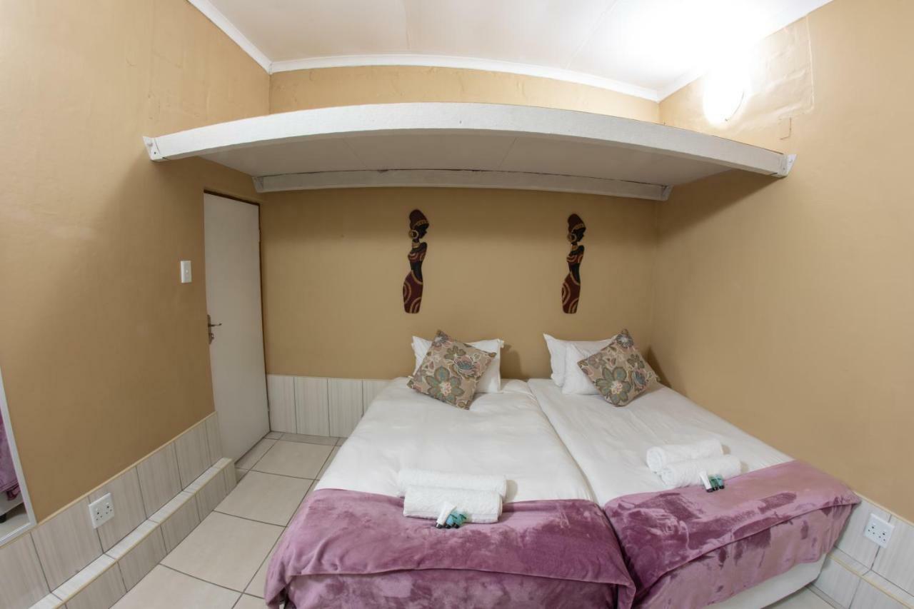 Meransha Self Catering Cc Walvis Bay Kültér fotó