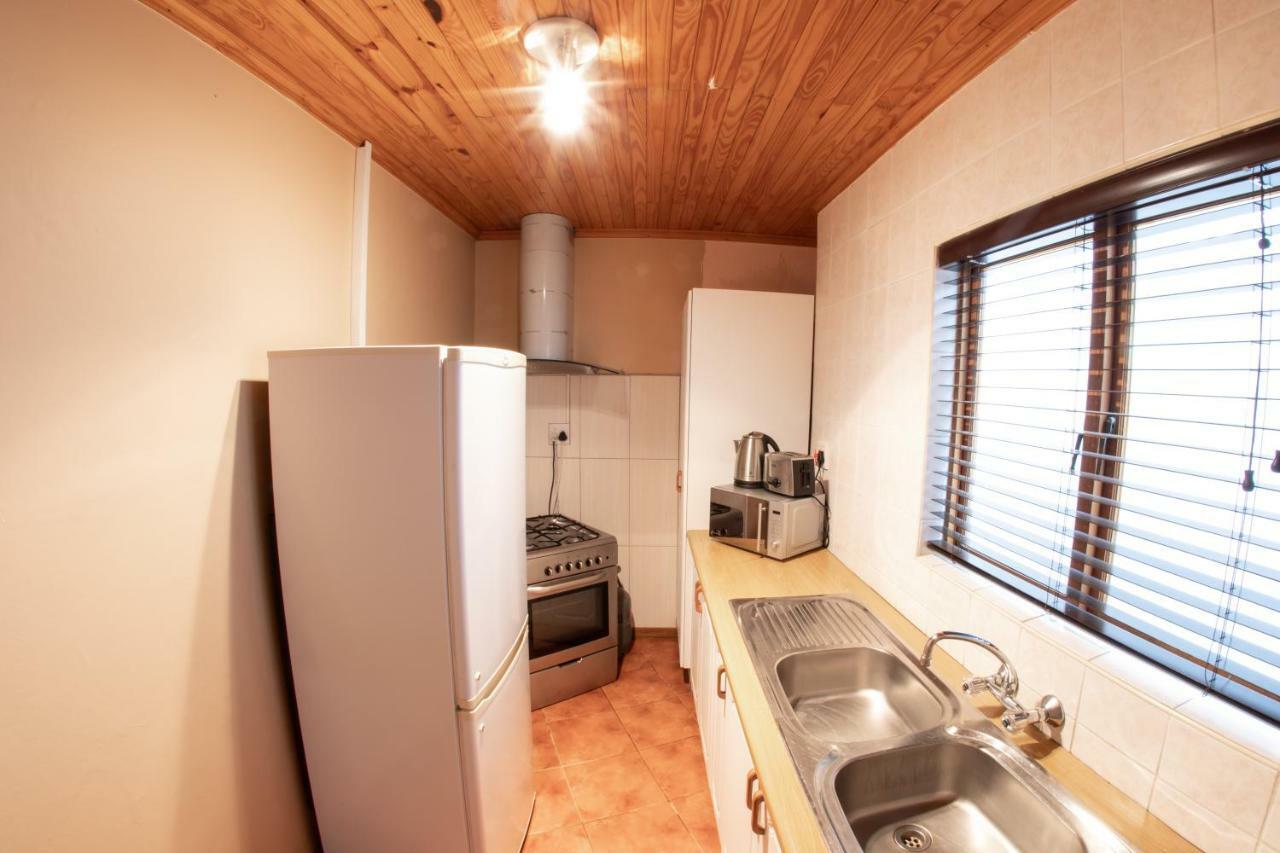 Meransha Self Catering Cc Walvis Bay Kültér fotó