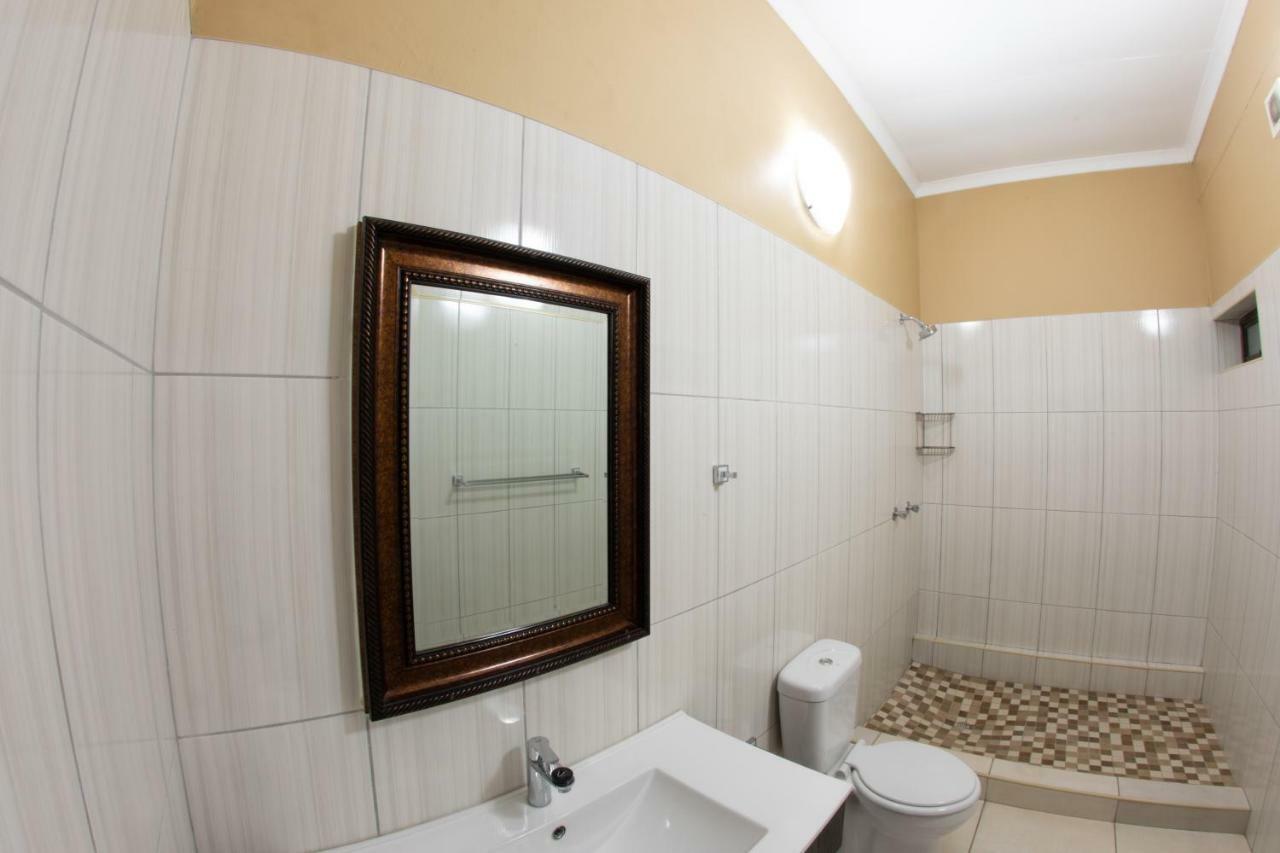 Meransha Self Catering Cc Walvis Bay Kültér fotó