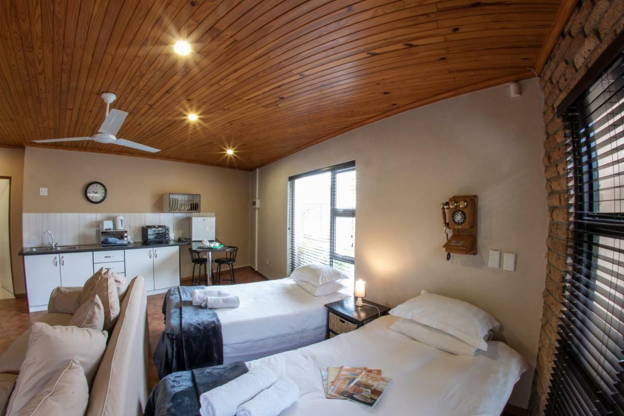 Meransha Self Catering Cc Walvis Bay Kültér fotó