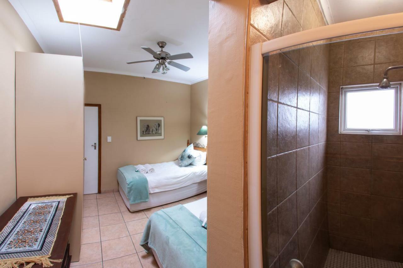 Meransha Self Catering Cc Walvis Bay Kültér fotó